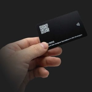 imagen de mano sosteniendo tarjeta digital Taptika